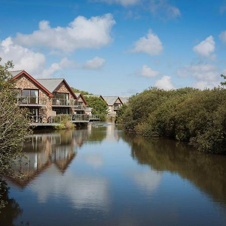 Kingfisher Hot Tub & Log Burner House On Premium Lakeside With Resort Facilities St Columb Major Luaran gambar