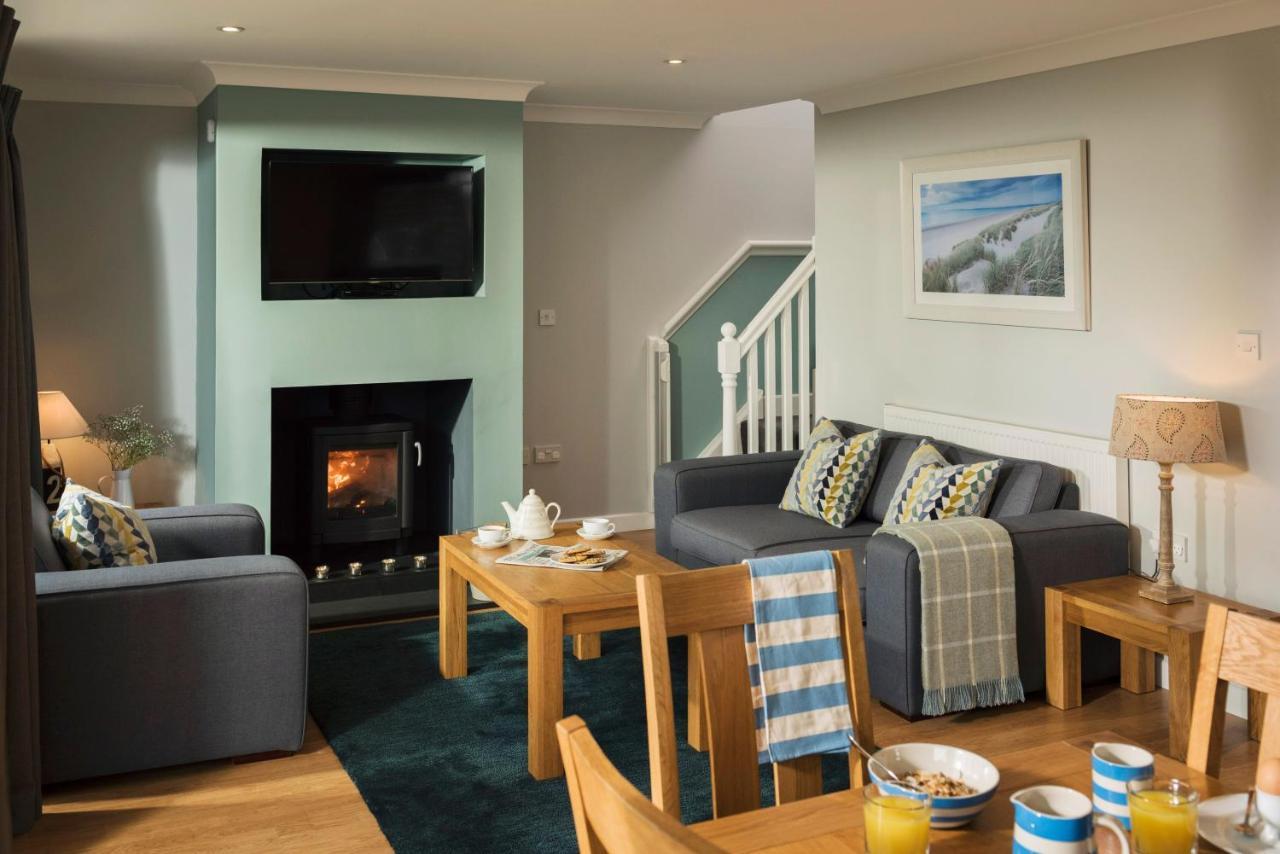 Kingfisher Hot Tub & Log Burner House On Premium Lakeside With Resort Facilities St Columb Major Luaran gambar