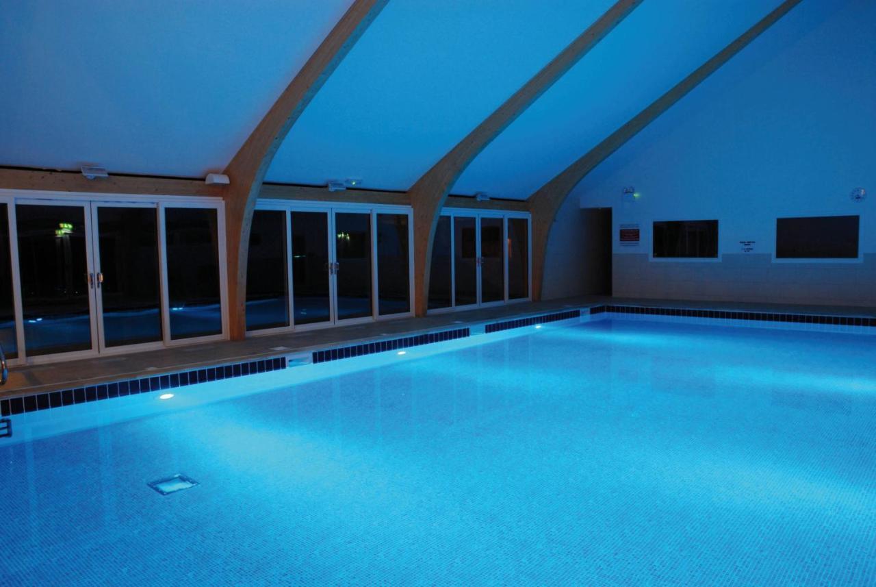 Kingfisher Hot Tub & Log Burner House On Premium Lakeside With Resort Facilities St Columb Major Luaran gambar