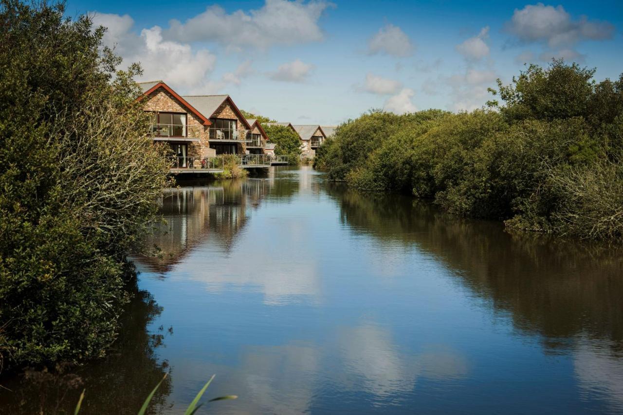 Kingfisher Hot Tub & Log Burner House On Premium Lakeside With Resort Facilities St Columb Major Luaran gambar