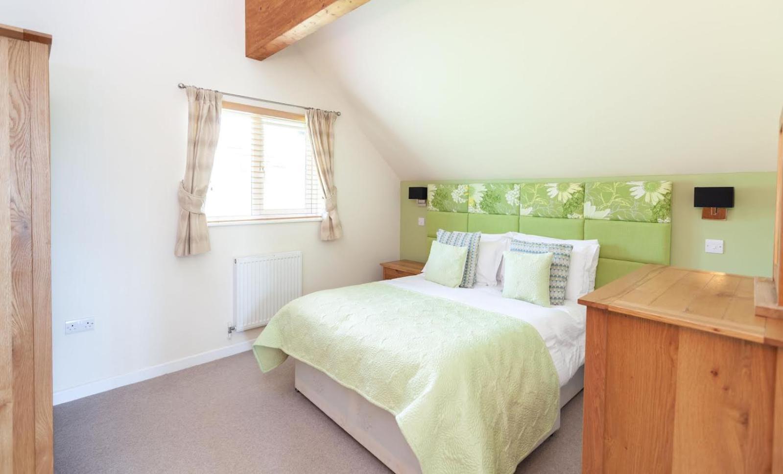 Kingfisher Hot Tub & Log Burner House On Premium Lakeside With Resort Facilities St Columb Major Luaran gambar