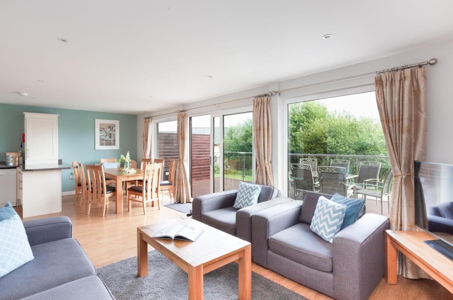 Kingfisher Hot Tub & Log Burner House On Premium Lakeside With Resort Facilities St Columb Major Luaran gambar