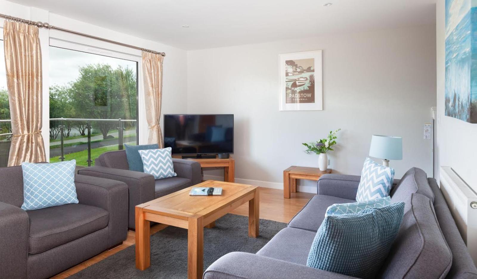 Kingfisher Hot Tub & Log Burner House On Premium Lakeside With Resort Facilities St Columb Major Luaran gambar